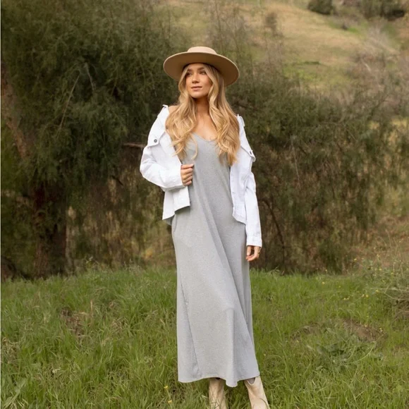 Carly Jean Los Angeles Light Gray Spaghetti Strap Maxi Dress - Picture 9 of 10